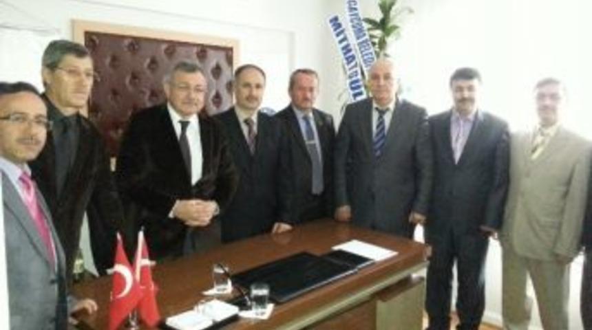 Başkan G&uuml;lşen Diyanet-sen&rsquo;i Ziyaret Etti