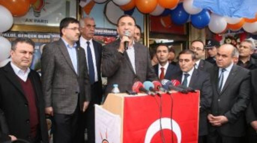 Adalet Bakanı Bekir Bozdağ: &ldquo;diğer Partiler Ak Parti'yi Kaybettirelim Diye Se&ccedil;im İttifakı Yapıyor&rdquo;
