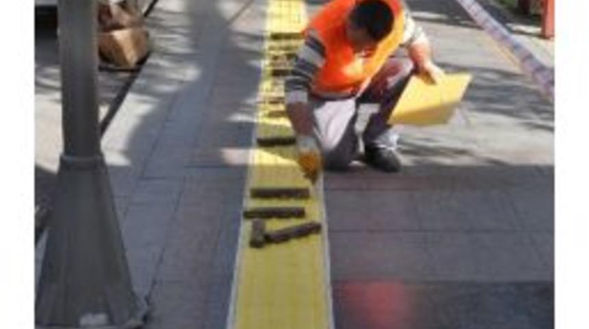 G&ouml;lc&uuml;k'te G&ouml;rme Engeliler İ&ccedil;in Yol Yapılıyor