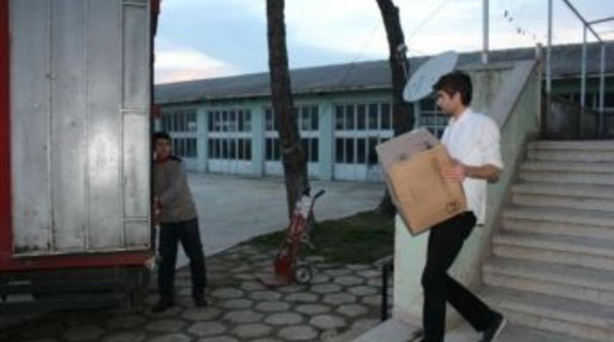 Kl&uuml; &Ouml;ğrencilerinin Topladıkları Yardımlar Van&rsquo;a Doğru Yola &Ccedil;ıktı