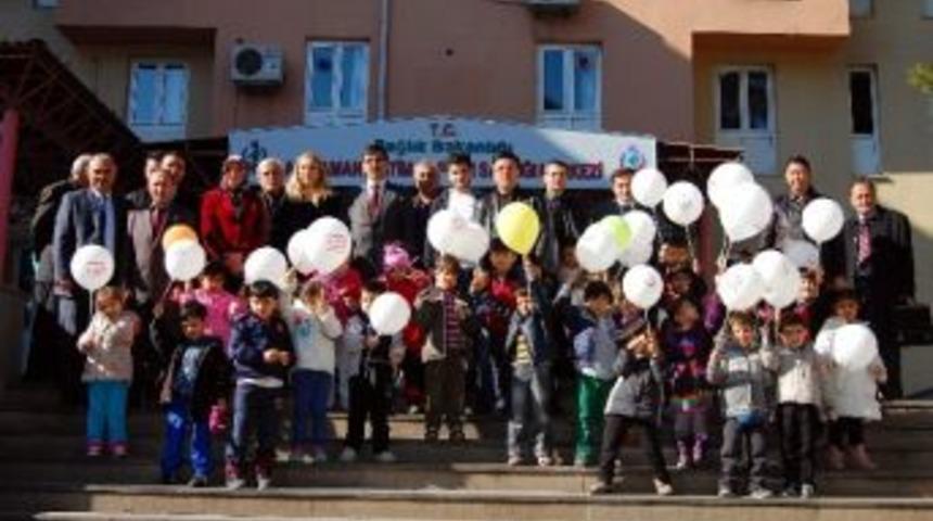 Minikler &Ccedil;ocuk Felcine Karşı 2. Kez Aşılanıyor