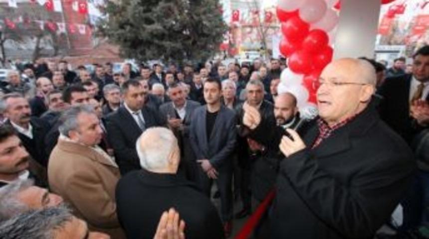 Yenimahalle Belediye Başkanı Fethi Yaşar, 25 Taksi Durağını A&ccedil;tı