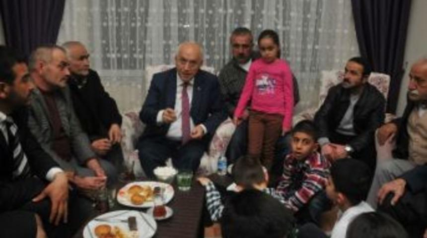 Yaşar'ın Misafirlik Molası