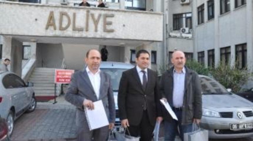Ak Parti Adayların Listelerini Se&ccedil;im Kurumuna Teslim Etti