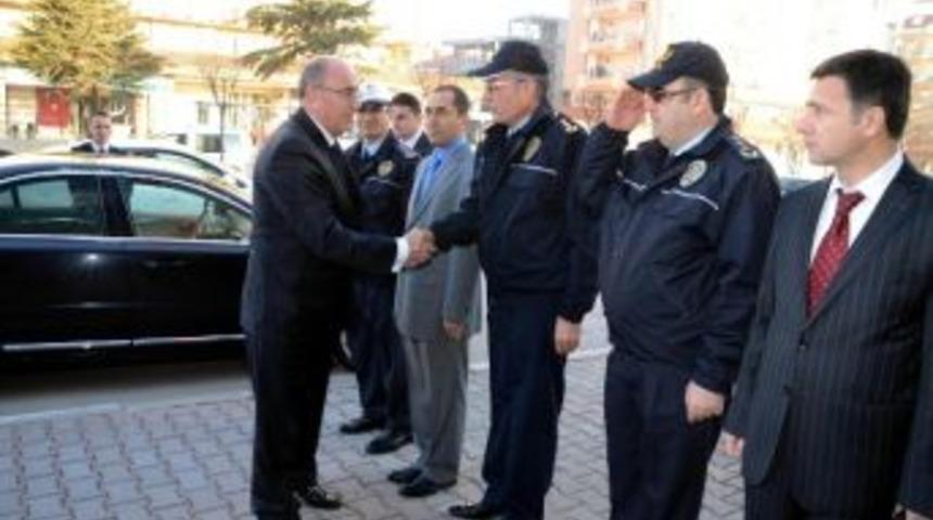 Balıkesir'in Yeni Emniyet M&uuml;d&uuml;r&uuml; G&ouml;reve Başladı