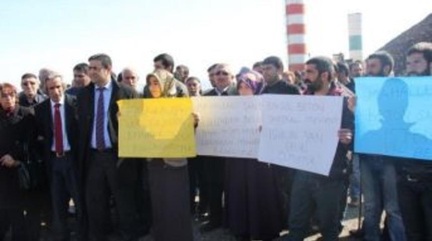 Kale&ouml;n&uuml; Mahallesi Sakinleri Beton Santraline Tepki G&ouml;sterdi