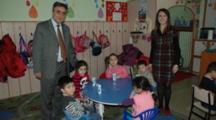 K&uuml;re'de okul s&uuml;t&uuml; uygulaması başladı