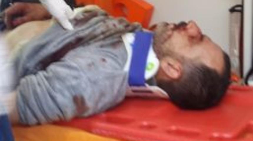 G&ouml;zaltına Alınmak İstenen Zanlı, 2 Polisi Bı&ccedil;akladı