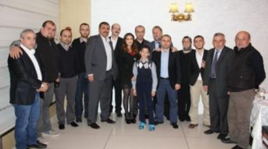 Medyabar&rsquo;ın 10&rsquo;uncu Yaşı D&uuml;zenlenen Yemekle Kutlandı