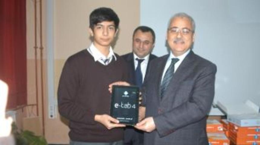 Muğla&rsquo;da 429 Tablet Dağıtıldı