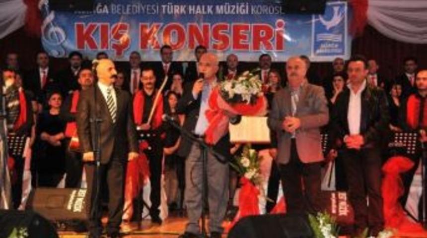Aliağa T&uuml;rk&uuml;lerle Coştu