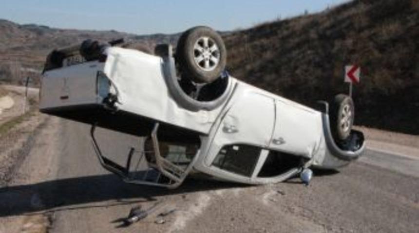 (&ouml;zel Haber) Domuza &Ccedil;arpan Kamyonet Takla Attı