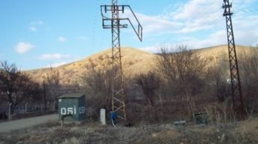 Bakır Kablolar İ&ccedil;in Elektrik Trafosunu &Ccedil;aldılar
