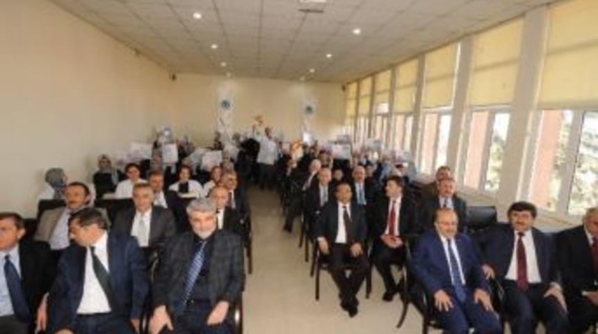 Trabzon&rsquo;da &Ouml;ğretmen Ve &Ouml;ğrencilere Tablet Dağıtım T&ouml;reni