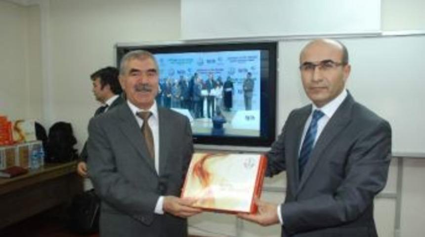 &Ouml;ğrenci Ve &Ouml;ğretmenlere Tablet Bilgisayarlar Dağıtıldı