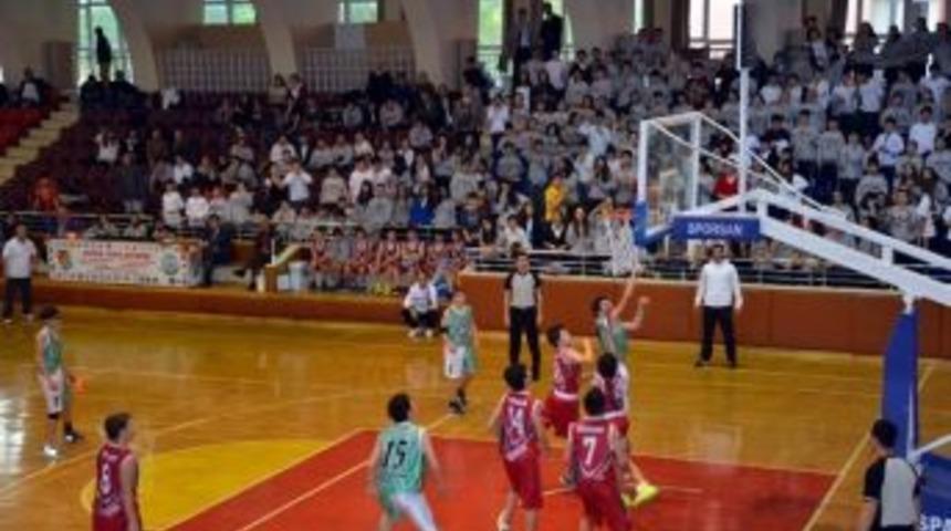 Basketbol Yıldızlar İl Birincileri Belli Oldu