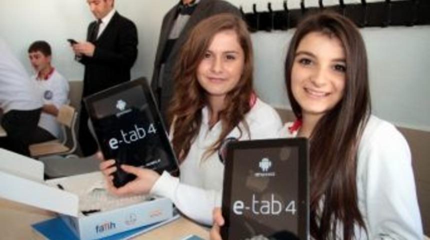 Samsun&rsquo;da 839 Tablet Dağıtıldı