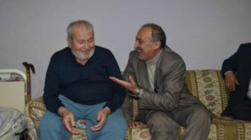 Başkan Aşkın'dan Eski Muhtara Ziyaret