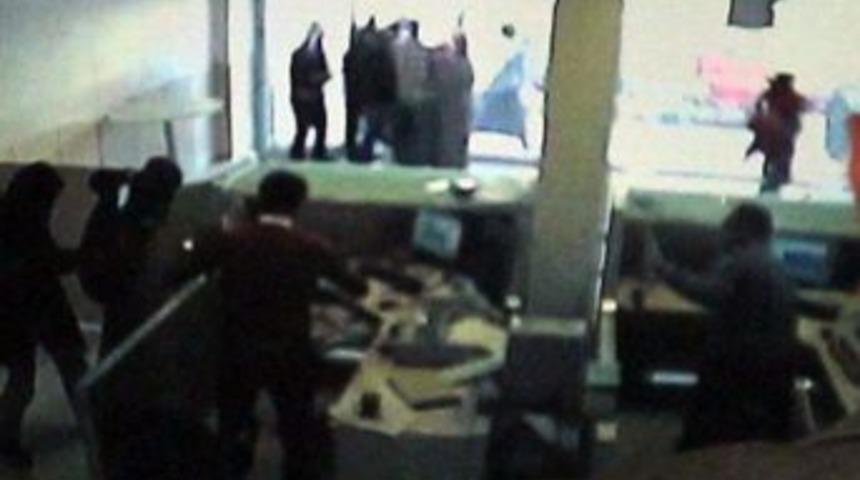 Ptt Soyguncuları Polisten Ka&ccedil;amadı