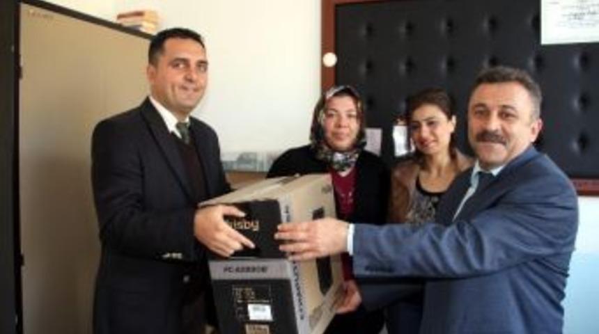 Gatab'dan Okullara Yazıcı Ve Bilgisayar Desteği