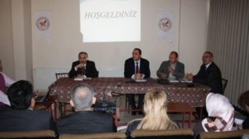 Aksaray'da Veterinerlere Sağlıklı Hayvan, G&uuml;venli Gıda Anlatıldı