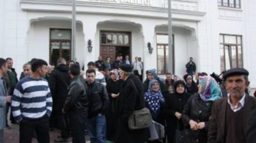 K&ouml;yl&uuml; Kadınlardan Eylem