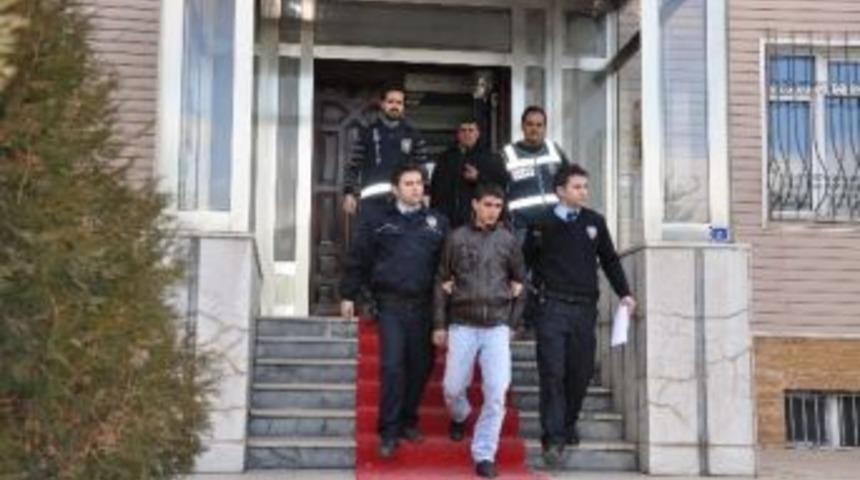 Sivas&rsquo;ta 31 Kilo Esrar Ele Ge&ccedil;irildi