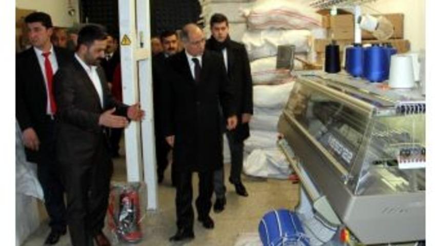 Bakan Ala Van&rsquo;dan Ayrıldı