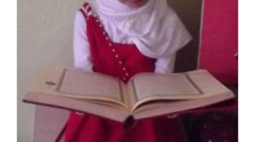 8 Yaşında Kur&rsquo;an-ı Kerim&rsquo;i Hatmetti