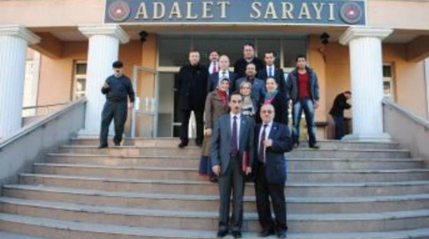 Saadet Partisi Aday listelerini se&ccedil;im kuruluna teslim etti