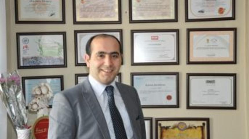 Ak Parti'den istifa etti