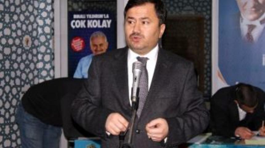 &Ccedil;iğli'de 100 Kişi Ak Parti'ye Katıldı