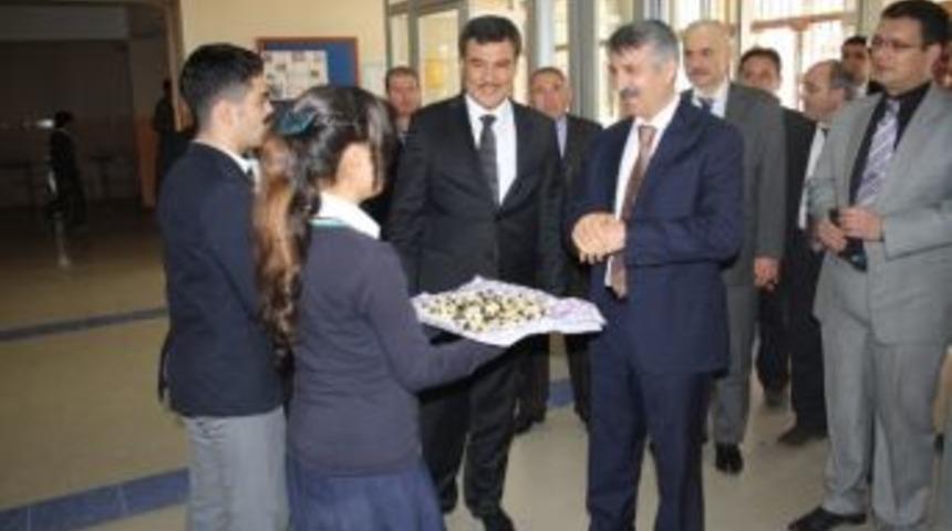 Bayburt&rsquo;ta Tablet Dağıtım T&ouml;reni