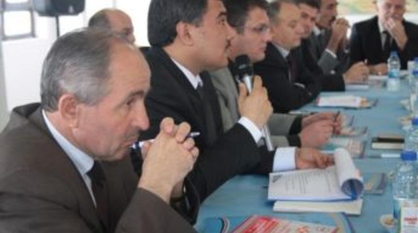 Eğitimden Orta Eğitime Ge&ccedil;iş Sınavı Bayburt İl &Ccedil;alıştayı D&uuml;zenlendi