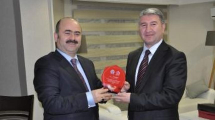 Vali Aydın&rsquo;dan Emniyet M&uuml;d&uuml;r&uuml; Ekizoğlu&rsquo;na Veda Yemeği