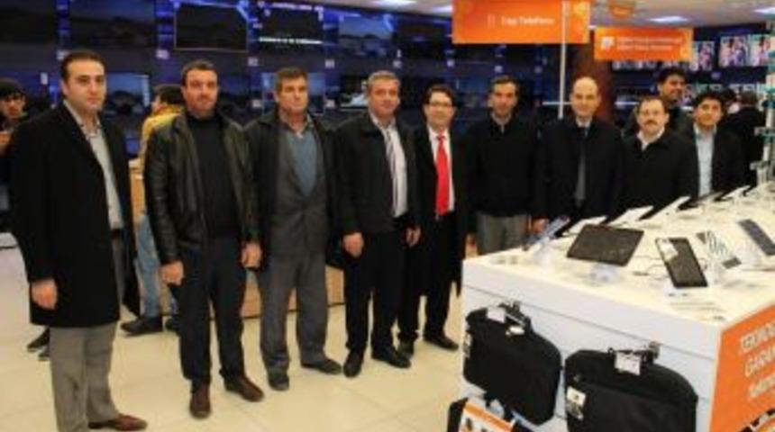 Yerel Se&ccedil;imlere Doğru