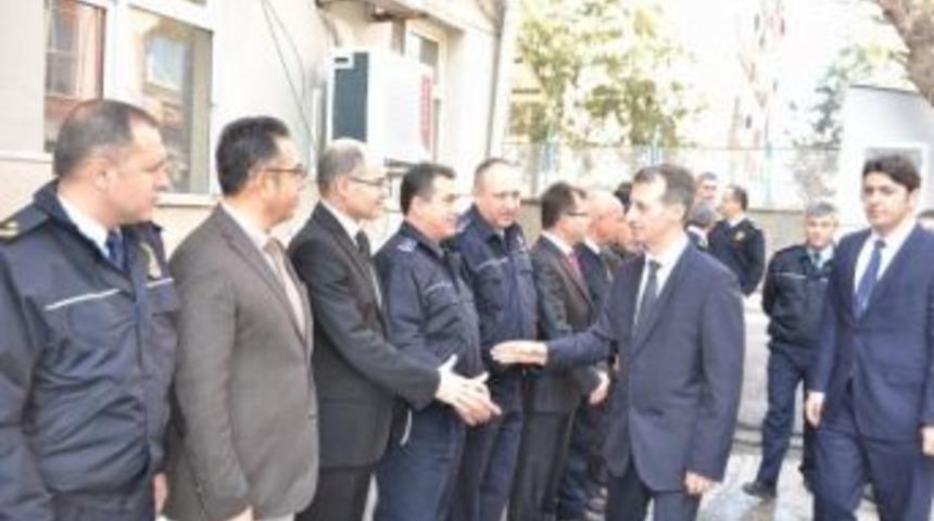Siirt Emniyet M&uuml;d&uuml;r&uuml; &Ouml;zkan G&ouml;revine Başladı