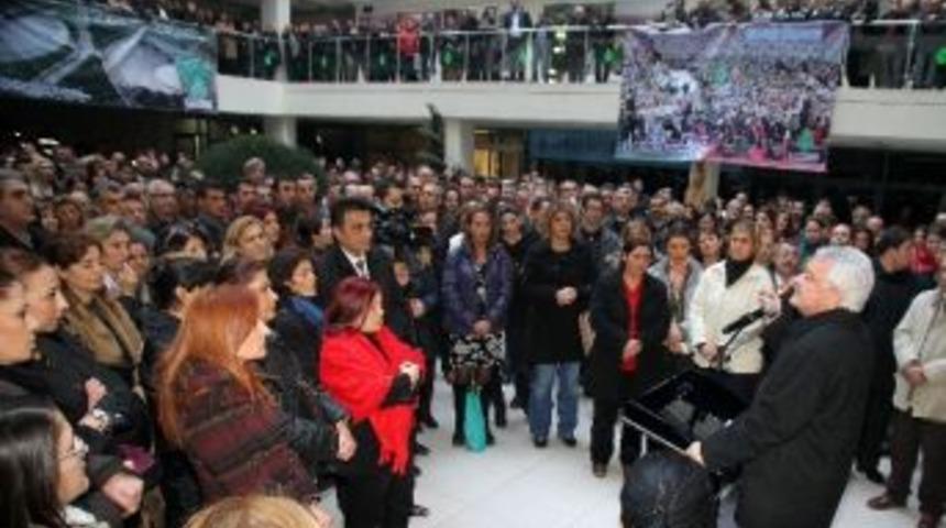 Belediye Başkanı Tanık&rsquo;tan Personeline &Ouml;vg&uuml;