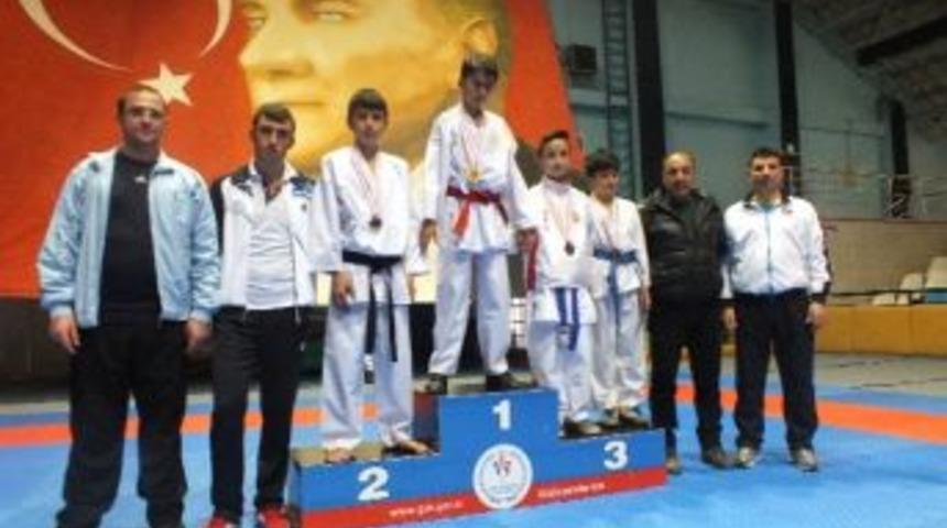 Erzurum&rsquo;un Altın Tekmeleri