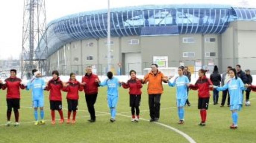Erzurum&rsquo;da Halaylı Futbol