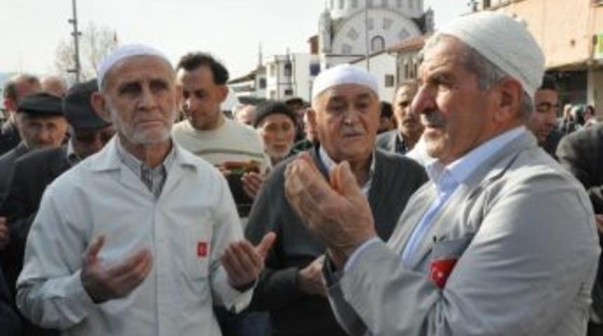 Umre Kafilesi Kutsal Topraklara Uğurlandı