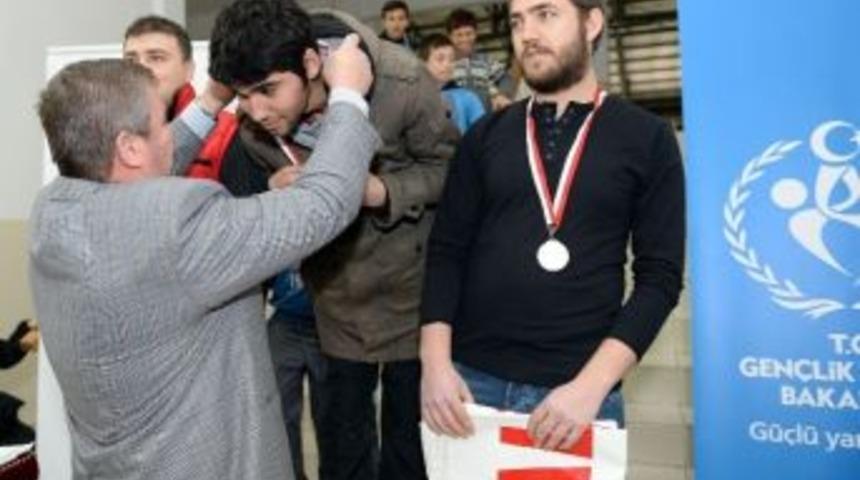 Oryantiringde Kıyasıya Rekabet