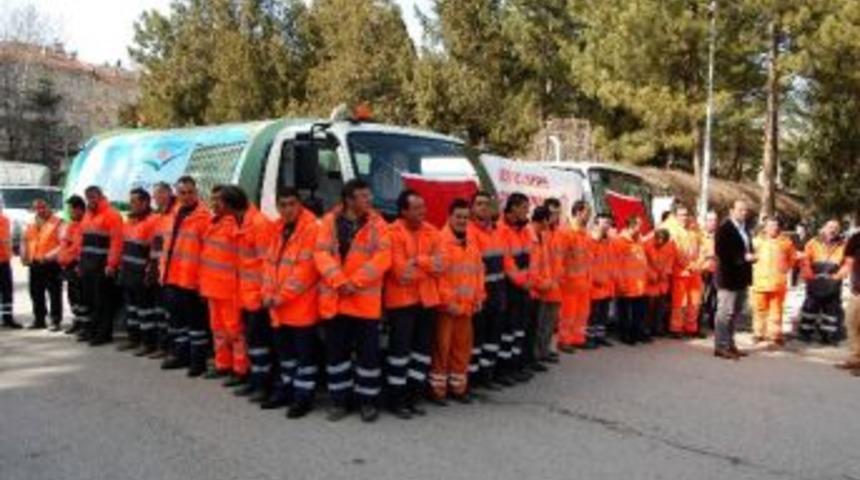 Taşk&ouml;pr&uuml; Belediyesi'ne Yeni Yol S&uuml;p&uuml;rme Aracı