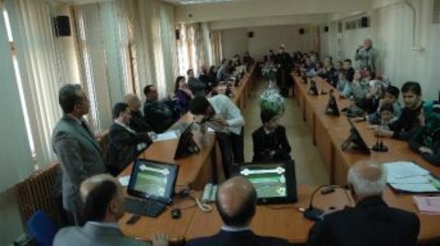 Veremle Savaş &Ouml;d&uuml;lleri Dağıtıldı