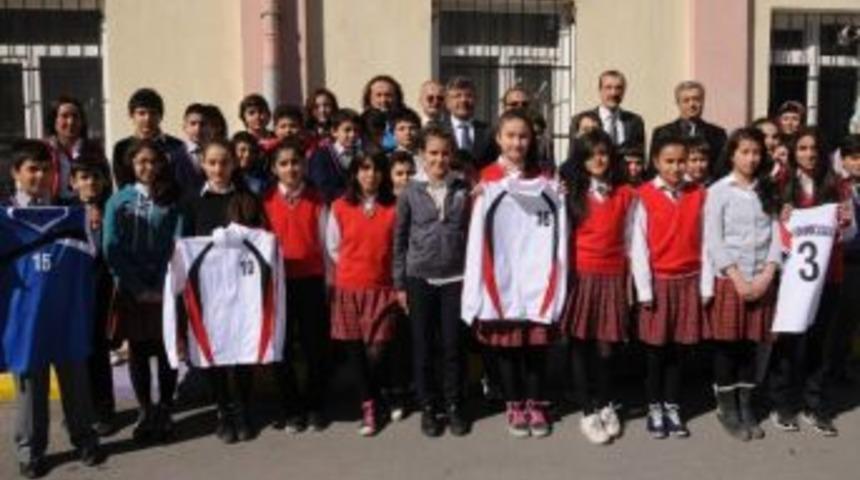 En B&uuml;y&uuml;k Yatırım İnsana Ve Eğitime Yapılan Yatırımdır