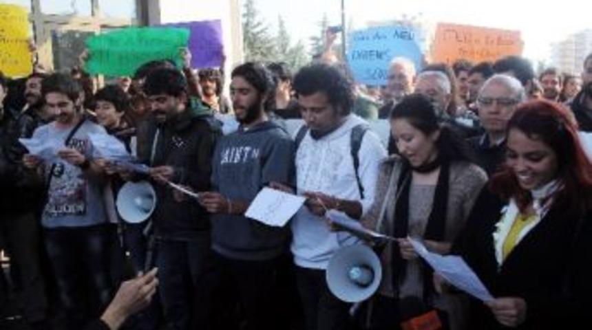 Me&uuml;'l&uuml; &Ouml;ğrencilerden Rekt&ouml;r Suha Aydın'a T&uuml;rk&uuml;l&uuml; G&ouml;nderme