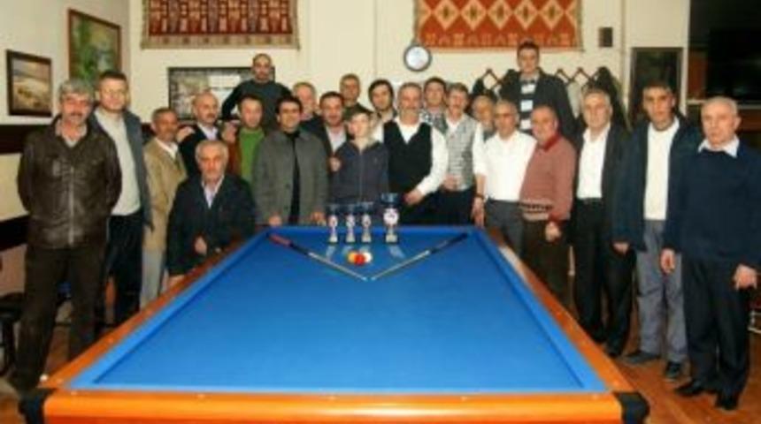 Akyazı Belediyesi Bilardo Turnuvasında Finalistler Belli Oldu