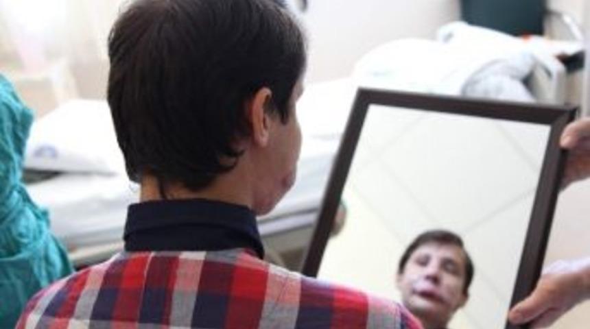 T&uuml;rkiye'nin Yedinci Y&uuml;z Nakli Aynayla Buluştu