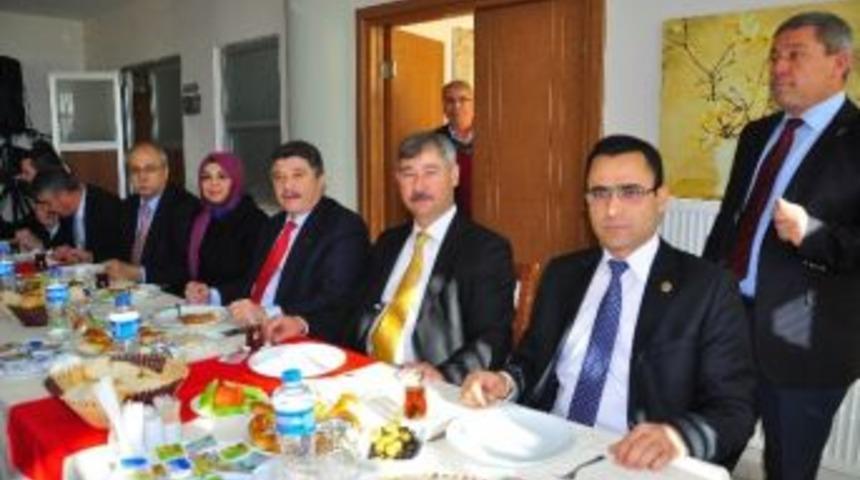 Tanrıverdi'den Saruhanlı'ya Doğalgaz S&ouml;z&uuml;