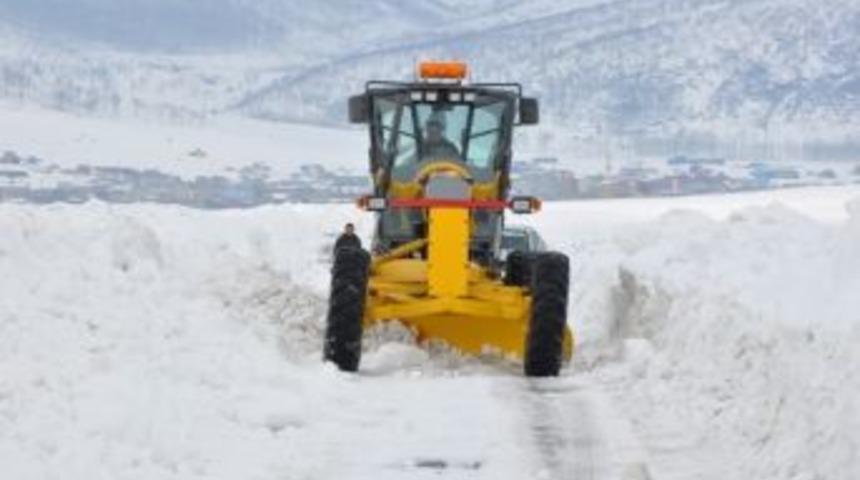 Tatvan&rsquo;da Yol Genişletme &Ccedil;alışmaları